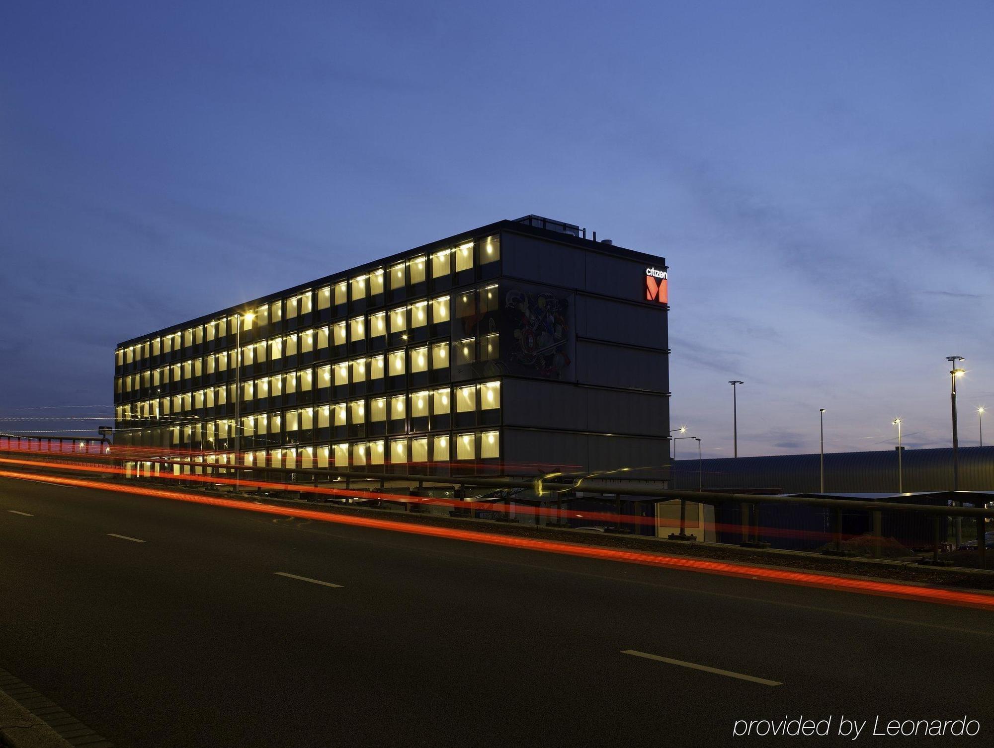 Citizenm Schiphol Airport Hotel 4*